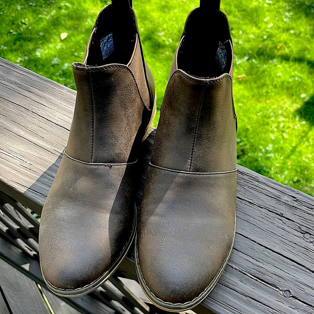 Rocket Dog booties
